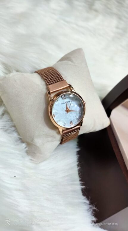 Men New Fashion Wrist watch for Casual And Party Wear and Gifts